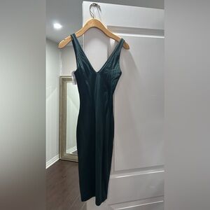 Contour V-neck dark green dress! Brand new (with tags). Very stretchy!